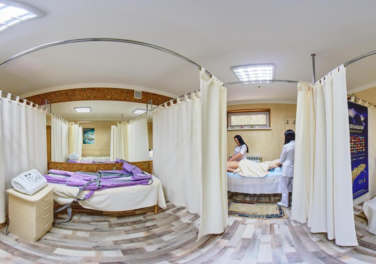 Hermes Resort Hotel With Medical Treatment تريسكافيتس المظهر الخارجي الصورة